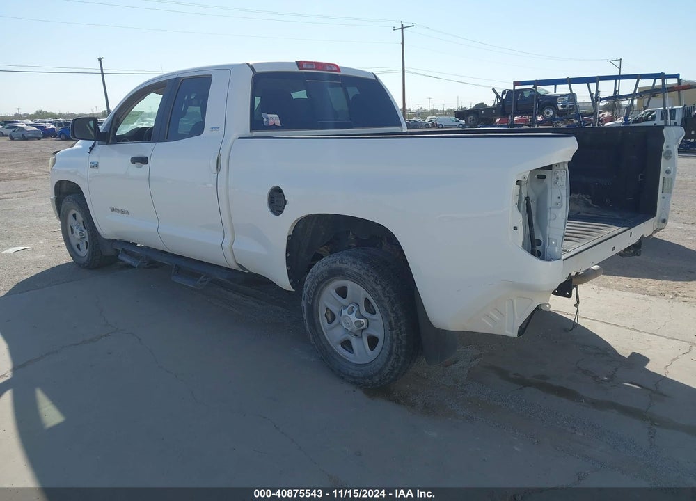 2018 TOYOTA TUNDRA SR5 5.7L V8 VIN: 5TFUW5F16JX766739
