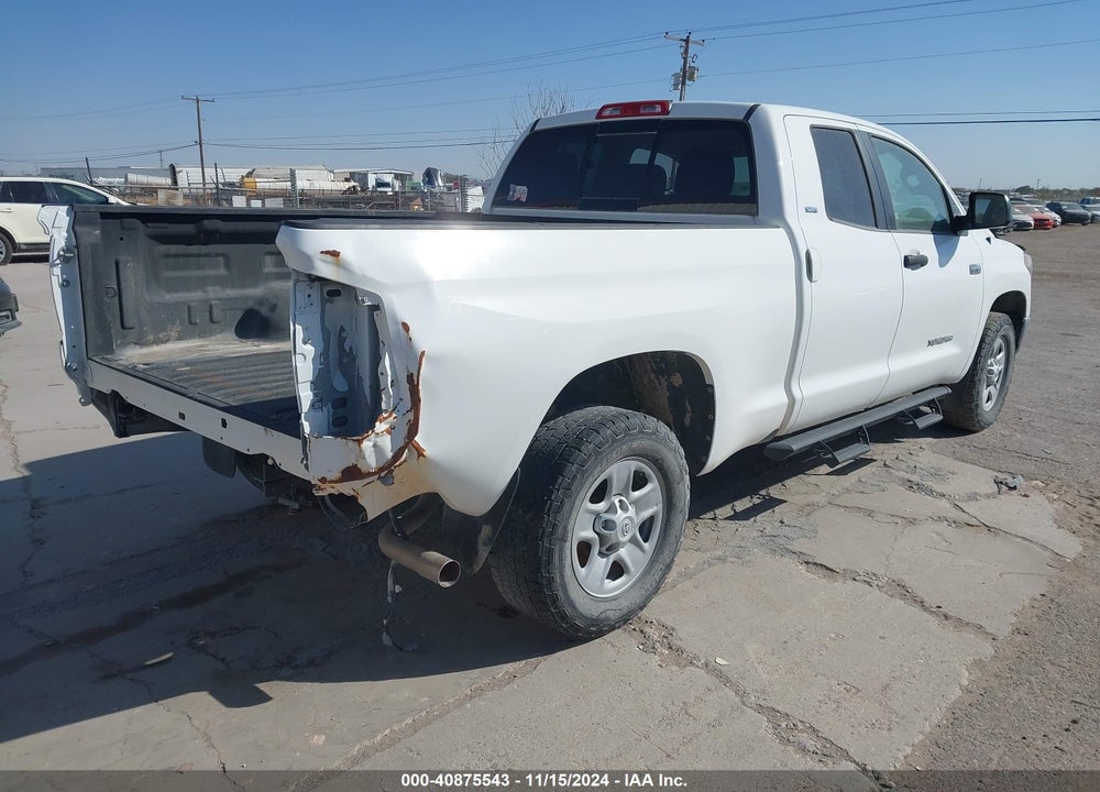 2018 TOYOTA TUNDRA SR5 5.7L V8 VIN: 5TFUW5F16JX766739