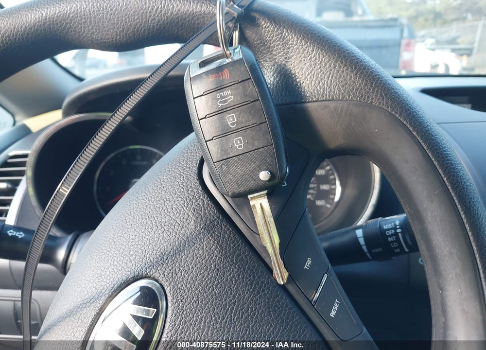 2017 KIA FORTE LX VIN: 3KPFK4A76HE017377