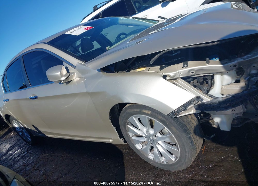 2013 HONDA ACCORD EX-L V-6 VIN: 1HGCR3F8XDA011526