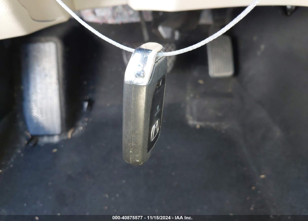 2013 HONDA ACCORD EX-L V-6 VIN: 1HGCR3F8XDA011526