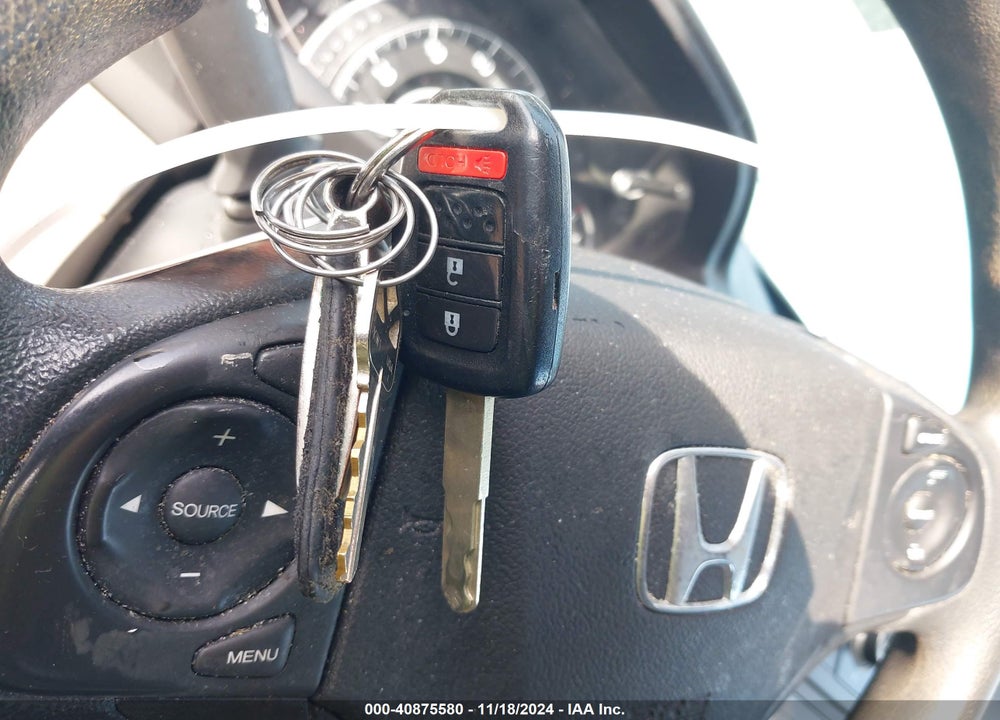 2014 HONDA CR-V LX VIN: 2HKRM3H34EH556897