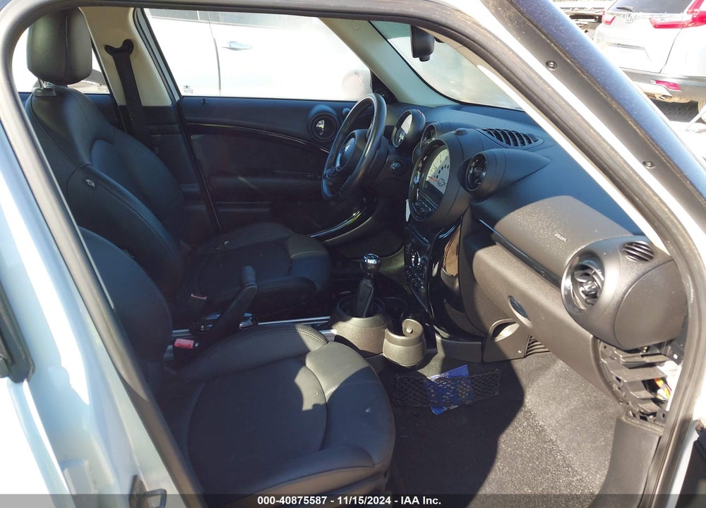 2013 MINI COUNTRYMAN COOPER S VIN: WMWZC3C52DWM28496