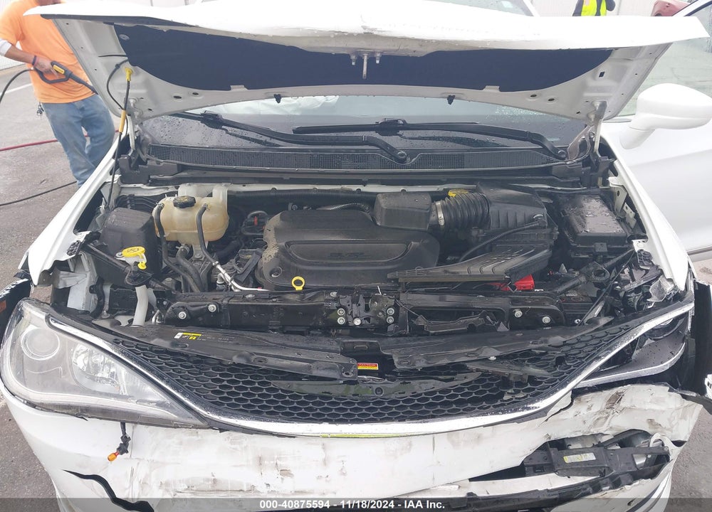 2019 CHRYSLER PACIFICA TOURING L VIN: 2C4RC1BG9KR625746