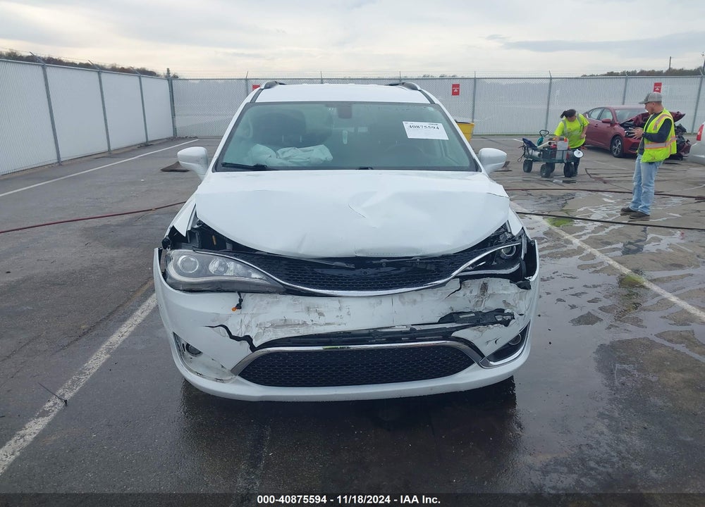 2019 CHRYSLER PACIFICA TOURING L VIN: 2C4RC1BG9KR625746
