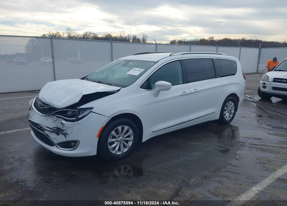 2019 CHRYSLER PACIFICA TOURING L VIN: 2C4RC1BG9KR625746