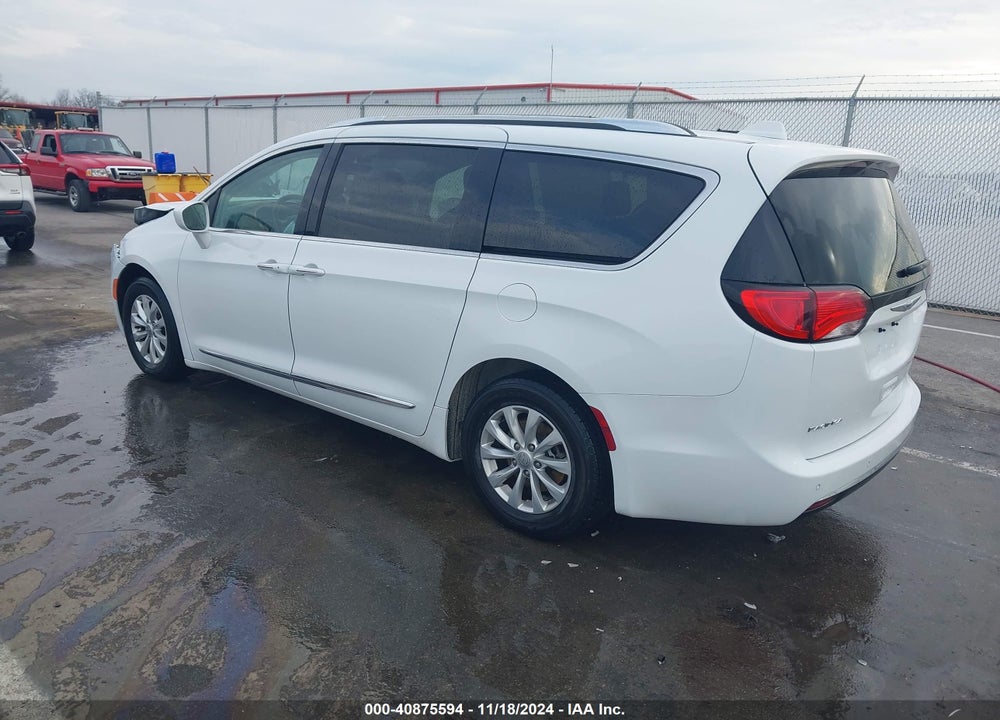2019 CHRYSLER PACIFICA TOURING L VIN: 2C4RC1BG9KR625746