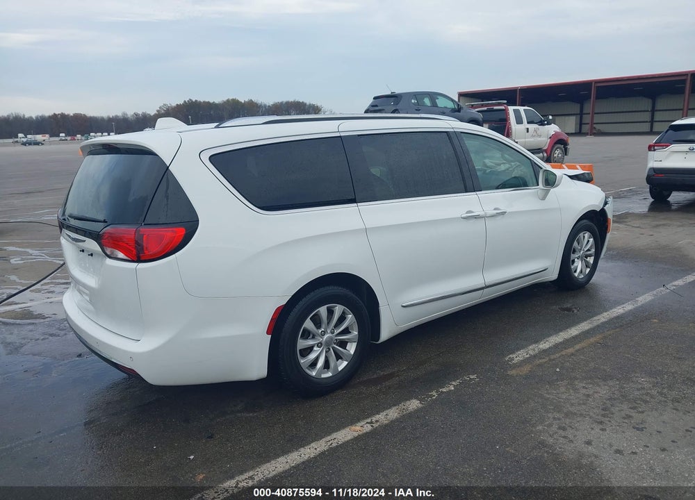 2019 CHRYSLER PACIFICA TOURING L VIN: 2C4RC1BG9KR625746