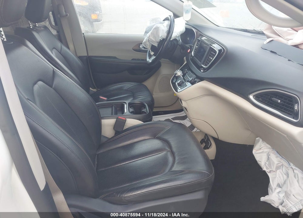 2019 CHRYSLER PACIFICA TOURING L VIN: 2C4RC1BG9KR625746