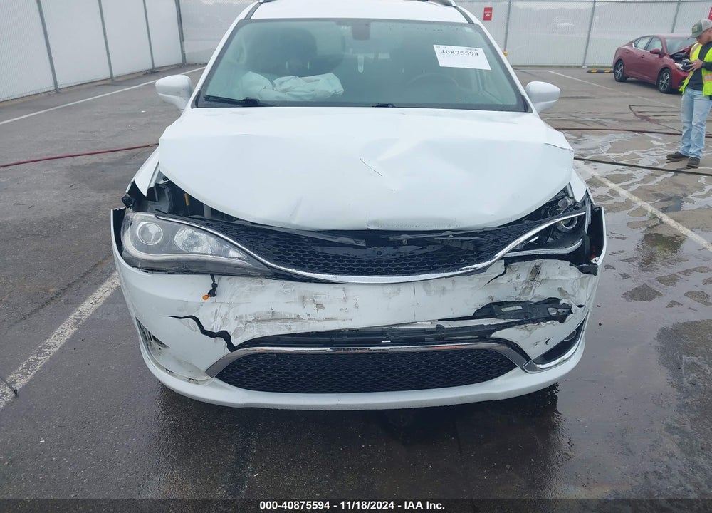 2019 CHRYSLER PACIFICA TOURING L VIN: 2C4RC1BG9KR625746