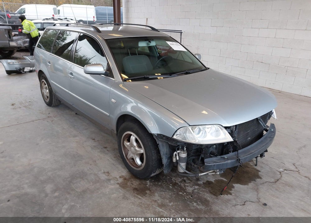 2003 VOLKSWAGEN PASSAT GL VIN: WVWND63B23E210911