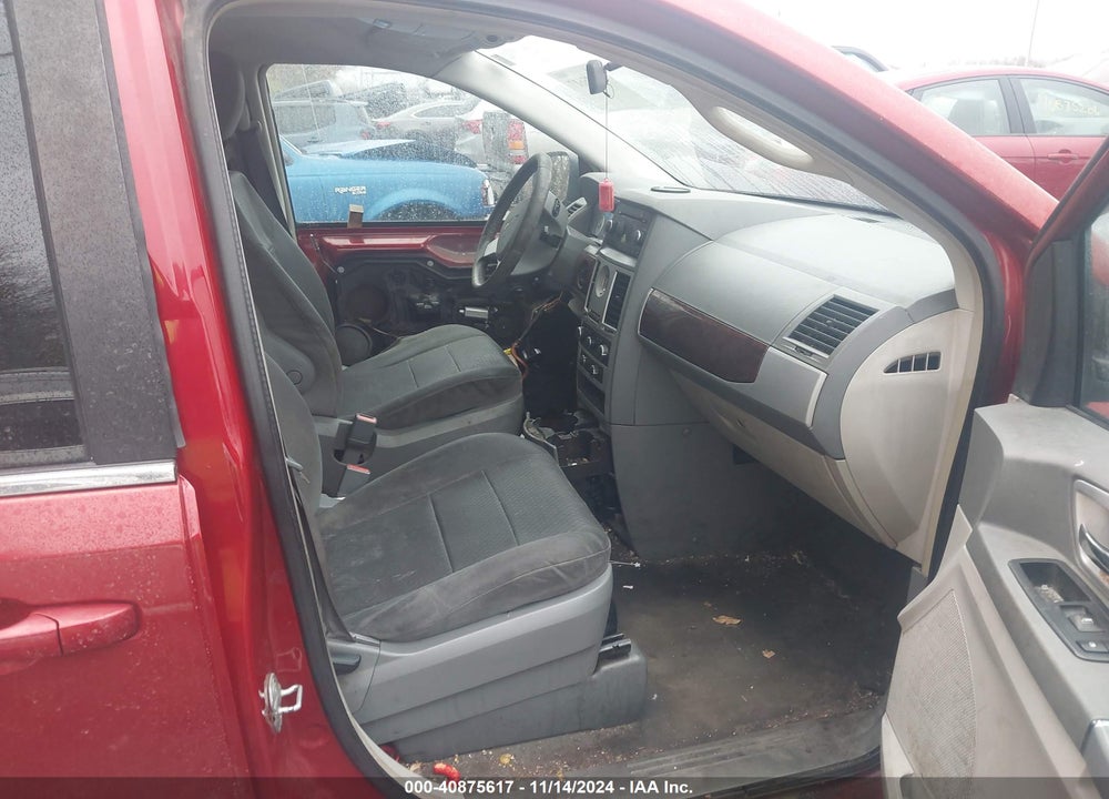 2010 CHRYSLER TOWN & COUNTRY TOURING VIN: 2A4RR5D16AR137880