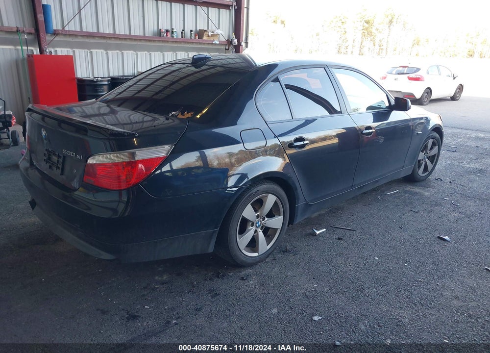 2007 BMW 530XI VIN: WBANF73547CC35157