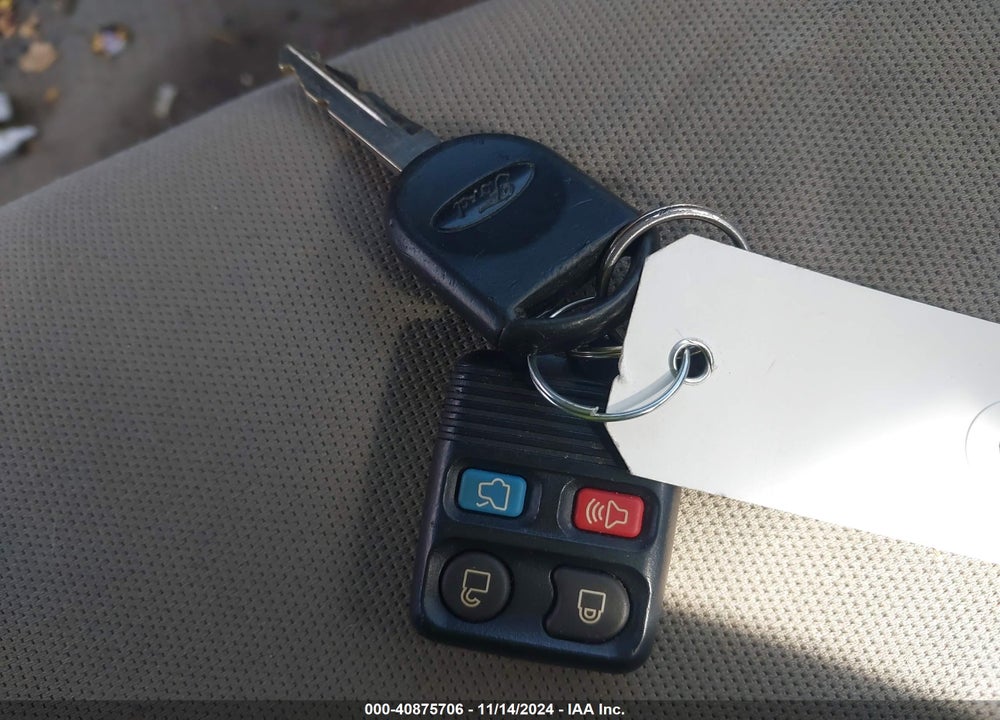 2008 FORD FOCUS SE/SES VIN: 1FAHP35N18W110901