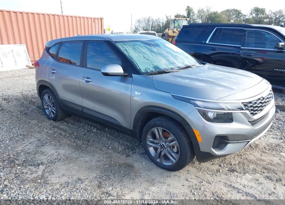 2023 KIA SELTOS LX VIN: KNDEPCAA6P7449615