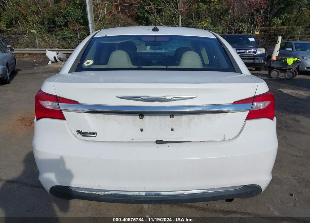 2012 CHRYSLER 200 TOURING VIN: 1C3CCBBB3CN130820
