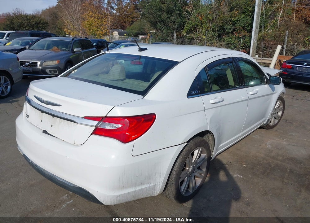 2012 CHRYSLER 200 TOURING VIN: 1C3CCBBB3CN130820