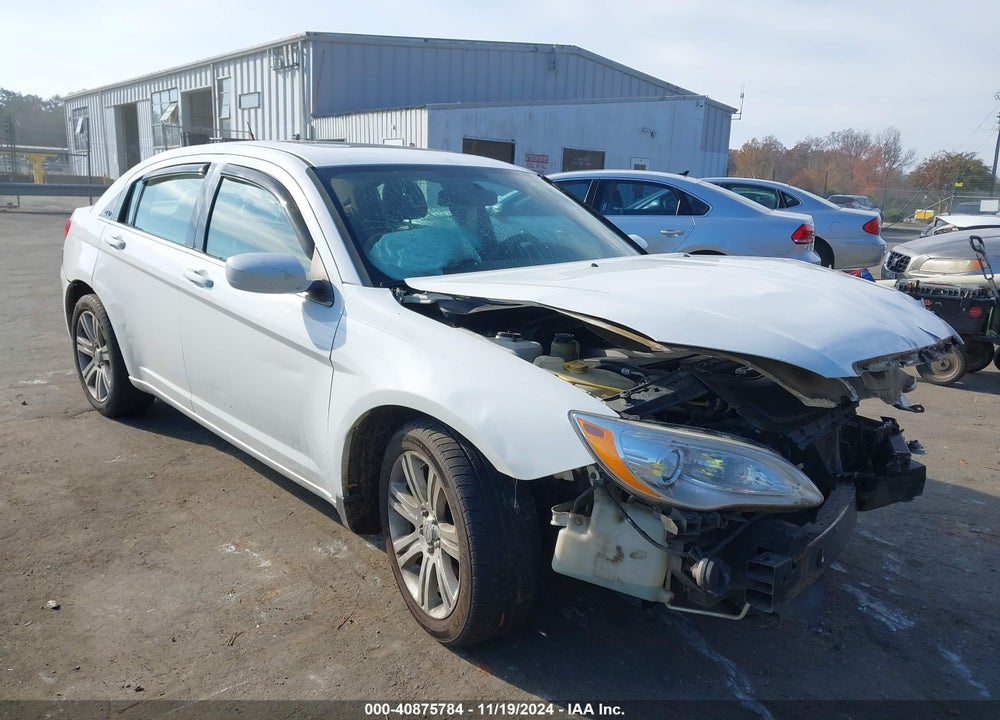 2012 CHRYSLER 200 TOURING VIN: 1C3CCBBB3CN130820