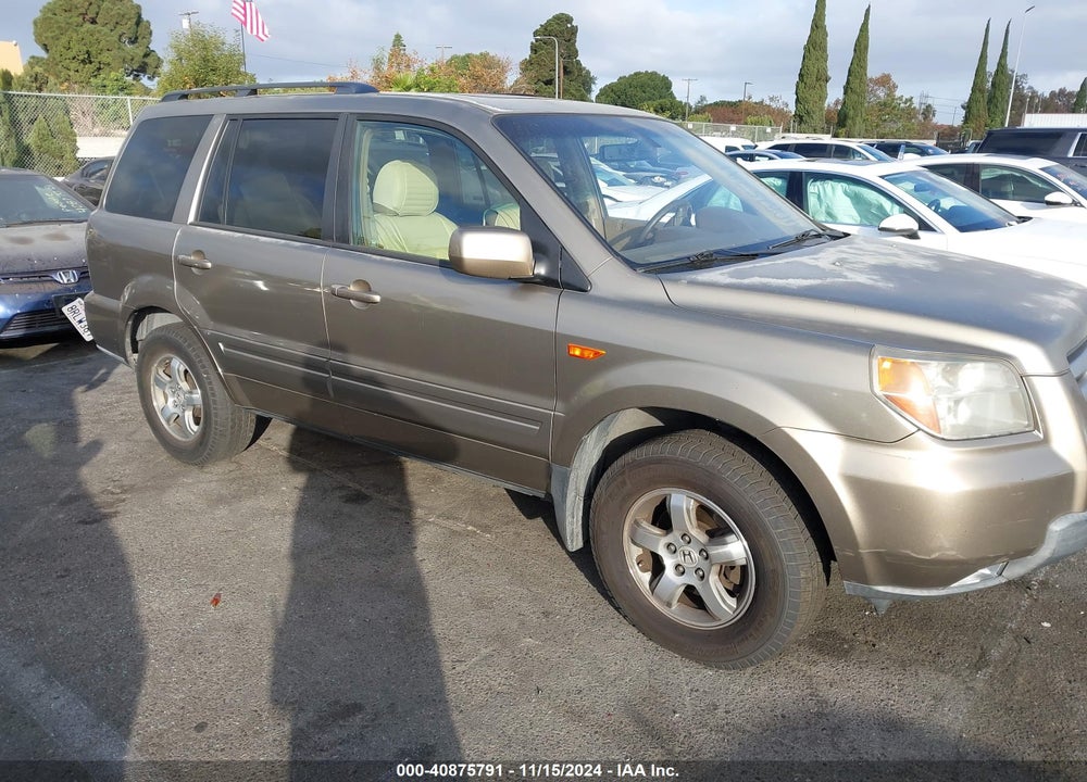 2008 HONDA PILOT EX-L VIN: 5FNYF28518B025886