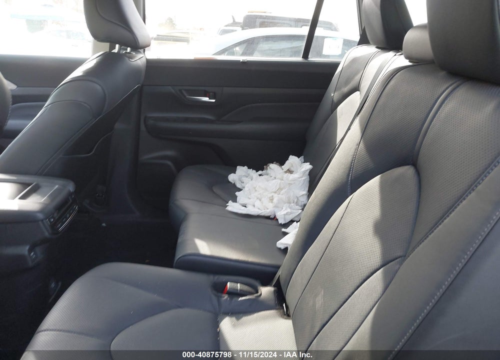 2024 TOYOTA GRAND HIGHLANDER VIN: 5TDAAAB58RS056665