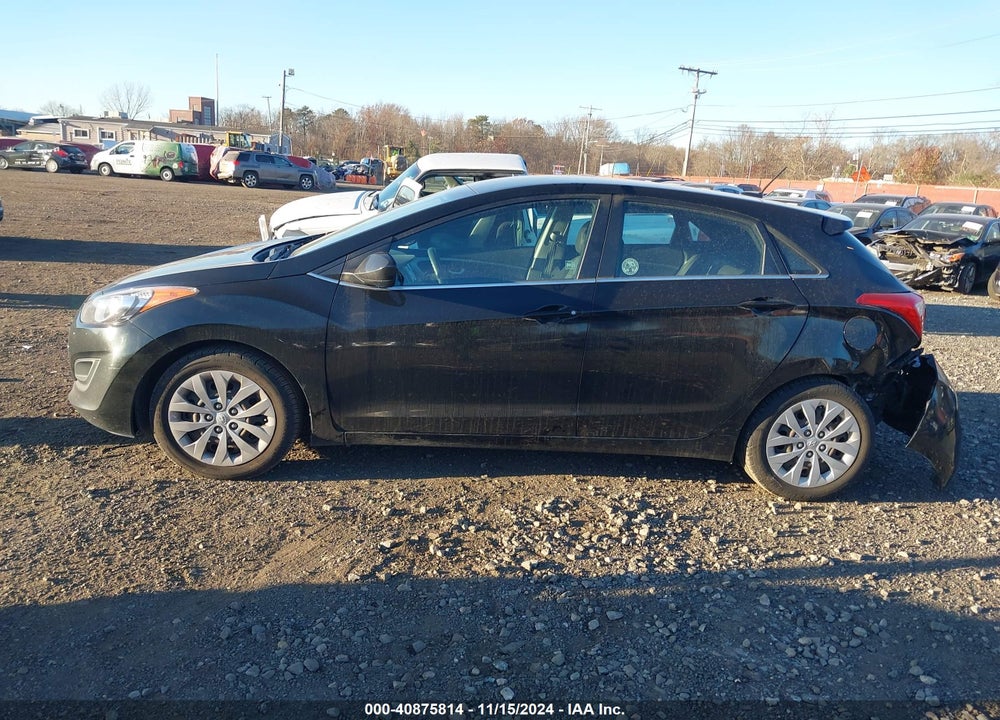 2017 HYUNDAI ELANTRA GT VIN: KMHD35LH8HU357076