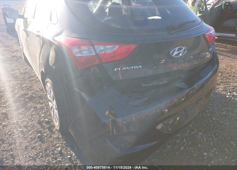 2017 HYUNDAI ELANTRA GT VIN: KMHD35LH8HU357076