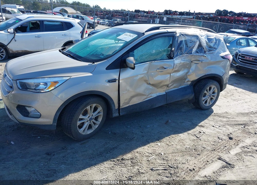 2018 FORD ESCAPE SE VIN: 1FMCU0GDXJUB75047
