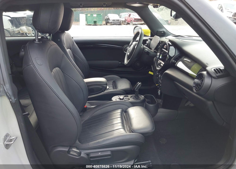 2021 MINI SE HARDTOP COOPER VIN: WMWXP3C09M2P24817