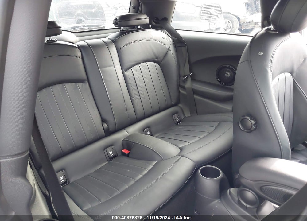 2021 MINI SE HARDTOP COOPER VIN: WMWXP3C09M2P24817