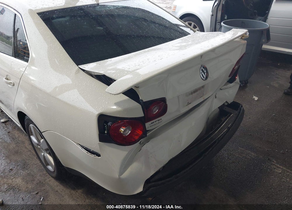2008 VOLKSWAGEN JETTA SE/SEL VIN: 3VWRZ71K58M061999