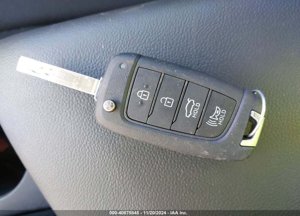 2024 HYUNDAI ELANTRA SE VIN: KMHLL4DG5RU832633