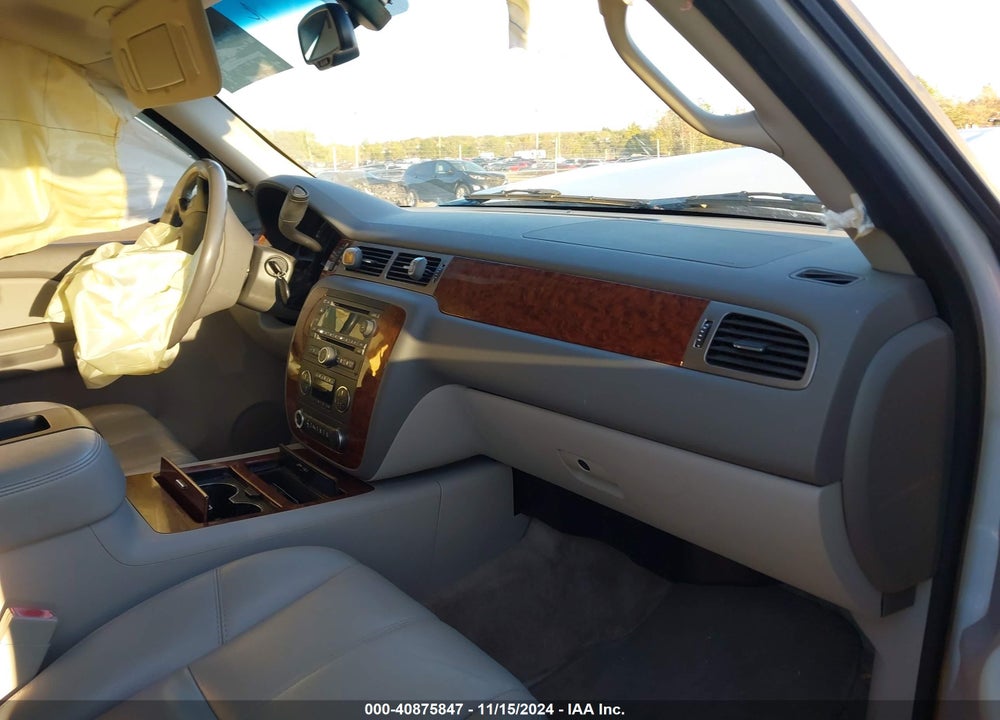 2007 CHEVROLET TAHOE LTZ VIN: 1GNFC13017J367911