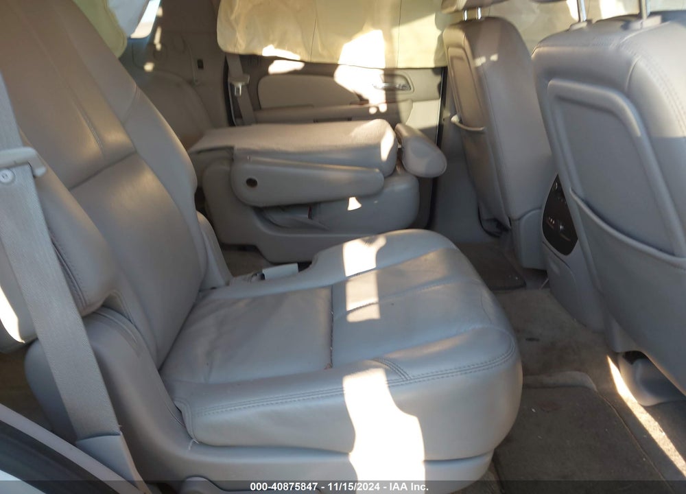 2007 CHEVROLET TAHOE LTZ VIN: 1GNFC13017J367911
