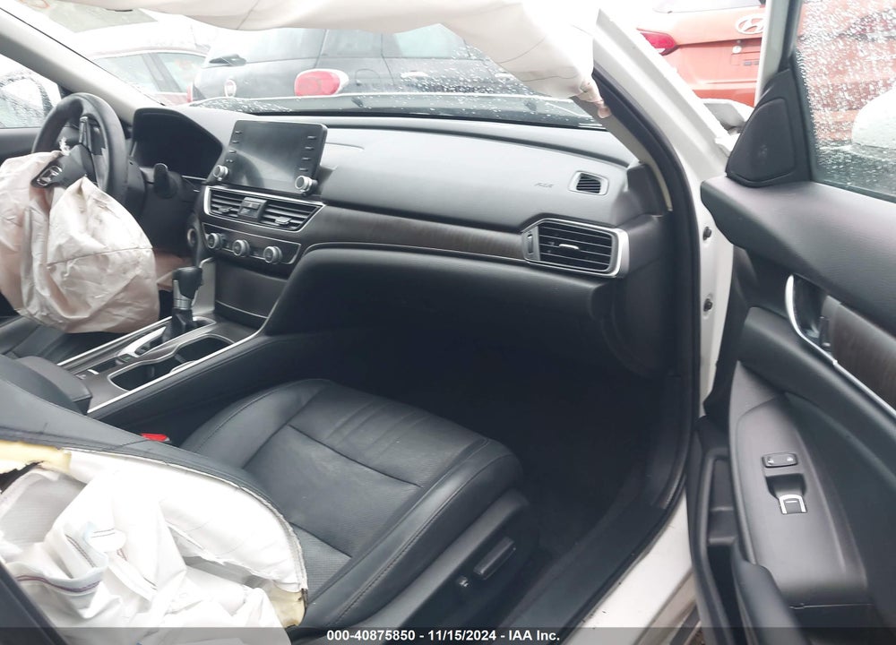 2018 HONDA ACCORD EX-L VIN: 1HGCV1F60JA105859