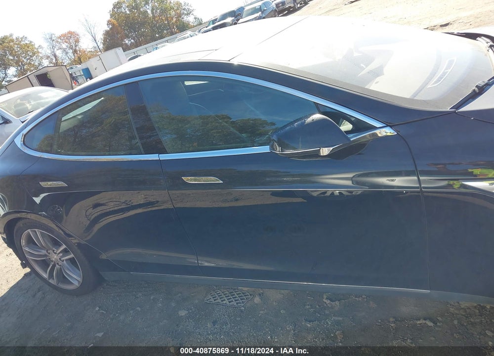 2016 TESLA MODEL S 60D/70D/75D/85D/90D VIN: 5YJSA1E22GF125888