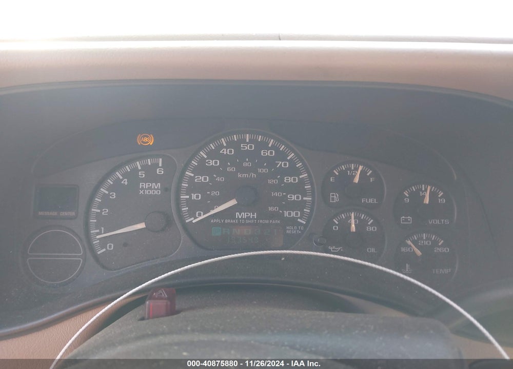 2002 CHEVROLET SUBURBAN 1500 LT VIN: 3GNFK16Z32G168110