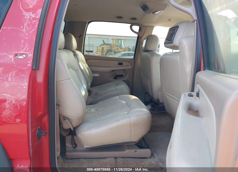 2002 CHEVROLET SUBURBAN 1500 LT VIN: 3GNFK16Z32G168110