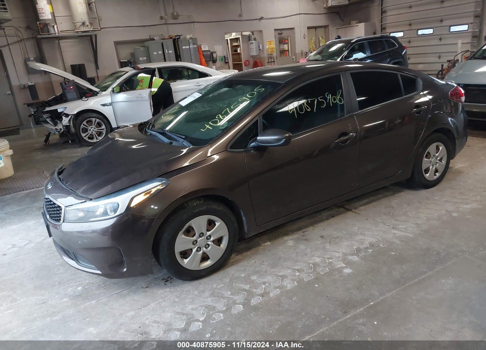 2018 KIA FORTE VIN: 3KPFK4A7XJE180796
