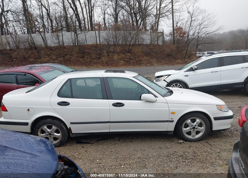 2000 SAAB 9-5 SE V6T VIN: YS3EF48Z1Y3057292
