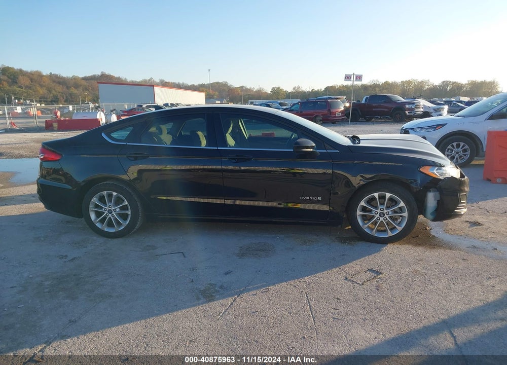 2019 FORD FUSION HYBRID SE VIN: 3FA6P0LUXKR222672