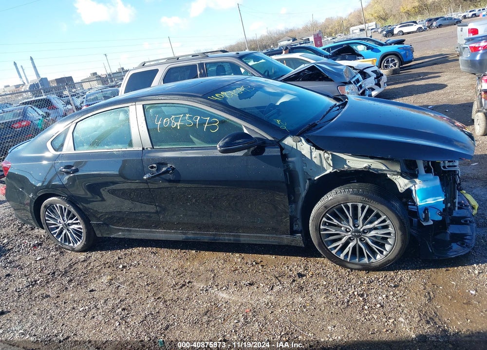 2023 KIA FORTE GT LINE VIN: 3KPF54AD9PE650841