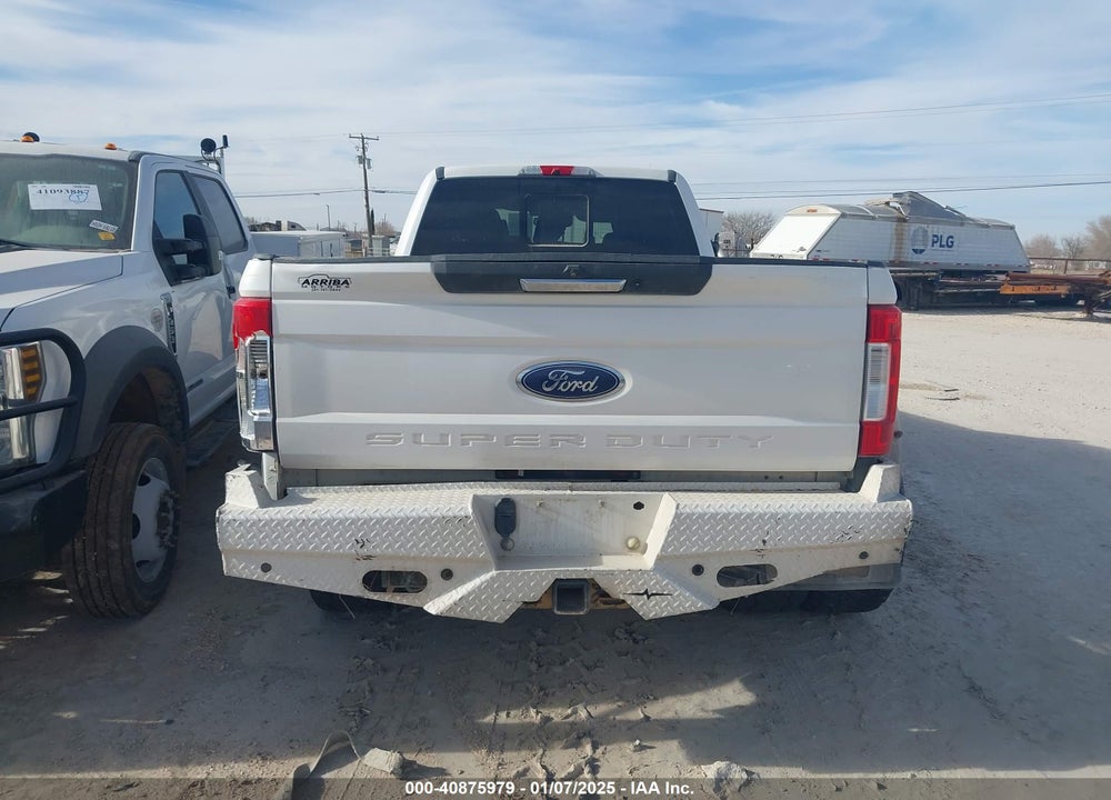 2019 FORD F-350 LARIAT VIN: 1FT8W3DT1KED10249