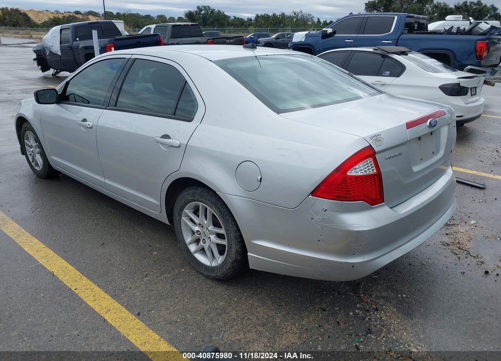 2011 FORD FUSION S VIN: 3FAHP0GA3BR210713