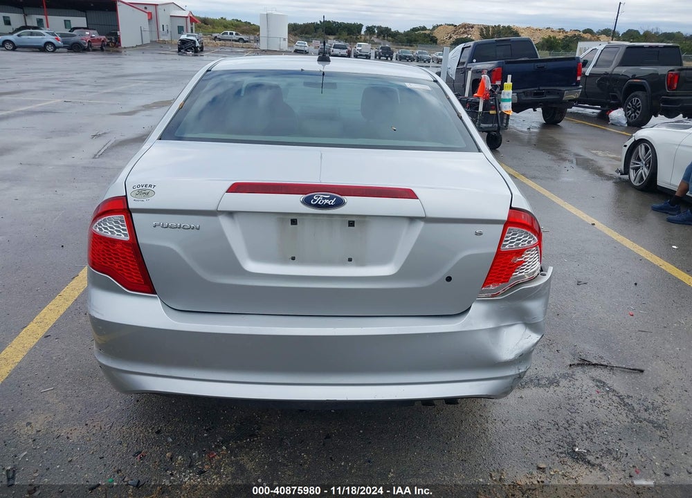 2011 FORD FUSION S VIN: 3FAHP0GA3BR210713