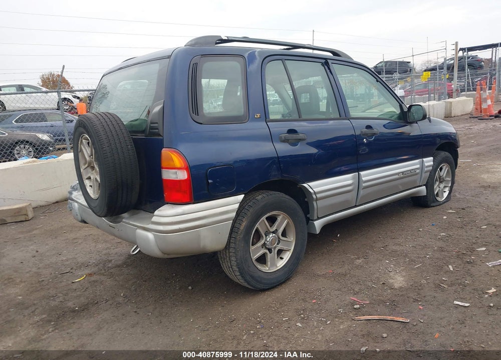 2002 CHEVROLET TRACKER HARD TOP LT VIN: 2CNBE634826906026