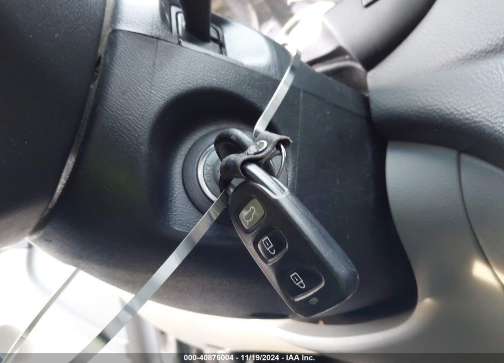 2008 HYUNDAI ELANTRA GLS/SE VIN: KMHDU46D98U489778