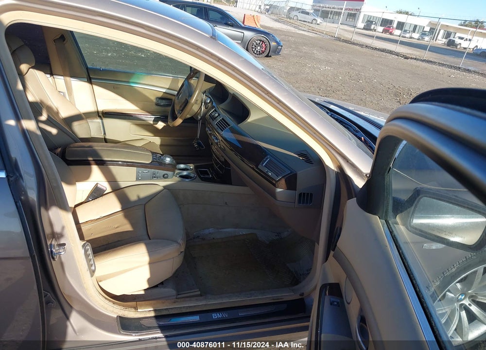 2007 BMW 750LI VIN: WBAHN835X7DT73802