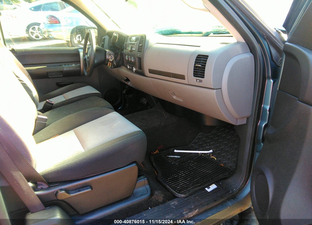 2009 CHEVROLET SILVERADO 1500 LS VIN: 1GCEC19C69Z227783