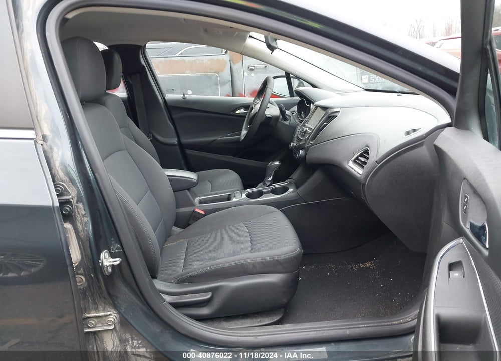 2018 CHEVROLET CRUZE LT AUTO VIN: 3G1BE6SMXJS638398