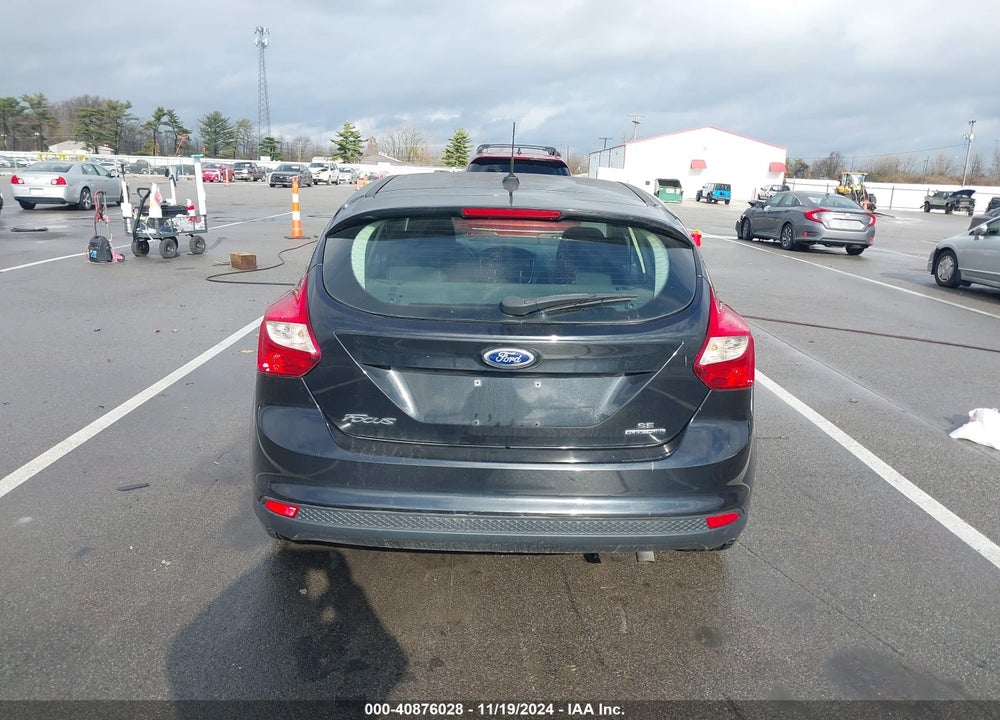 2014 FORD FOCUS SE VIN: 1FADP3K21EL404692